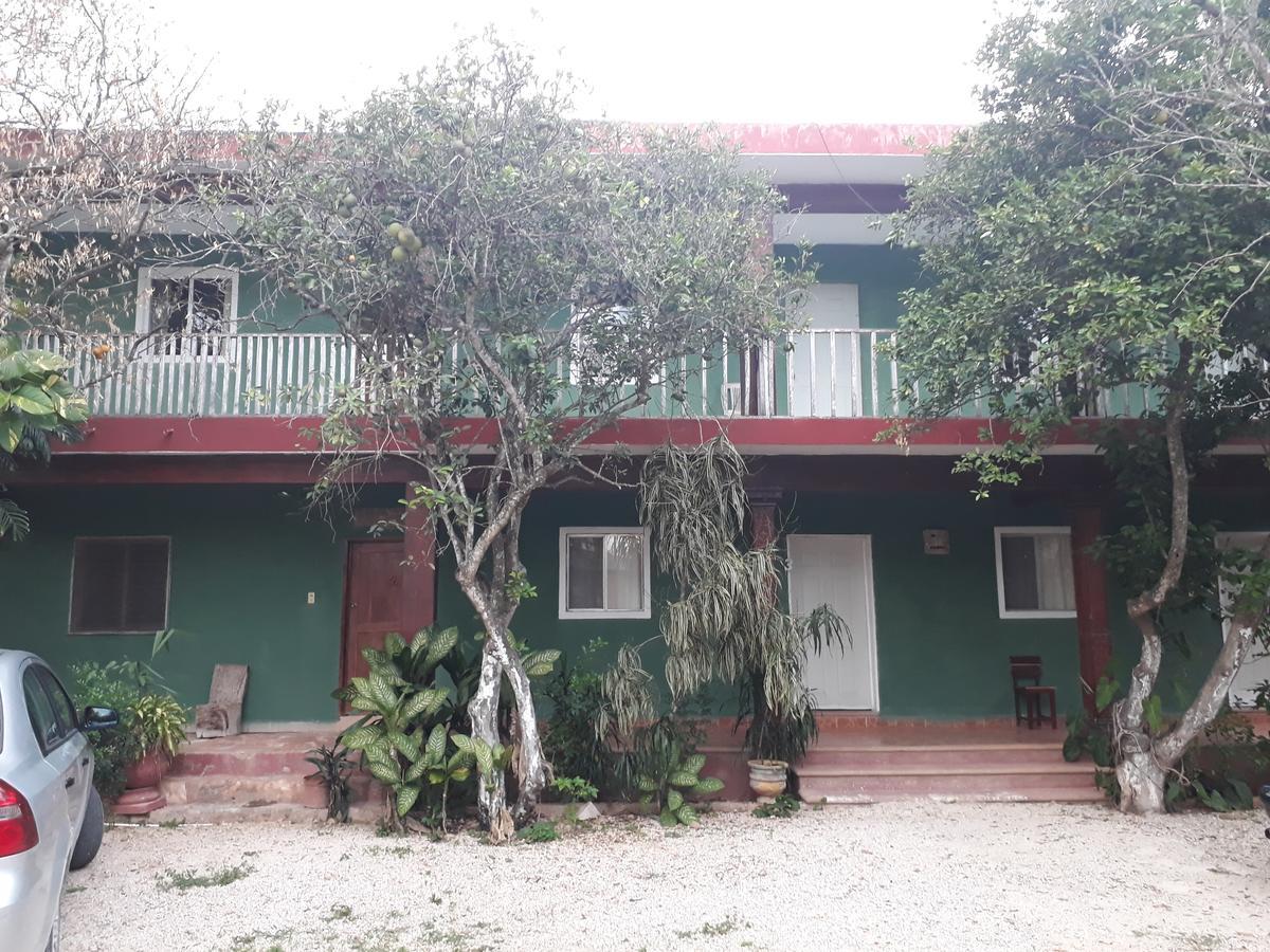 El Chac Mool Bed & Breakfast Santa Elena Exterior photo